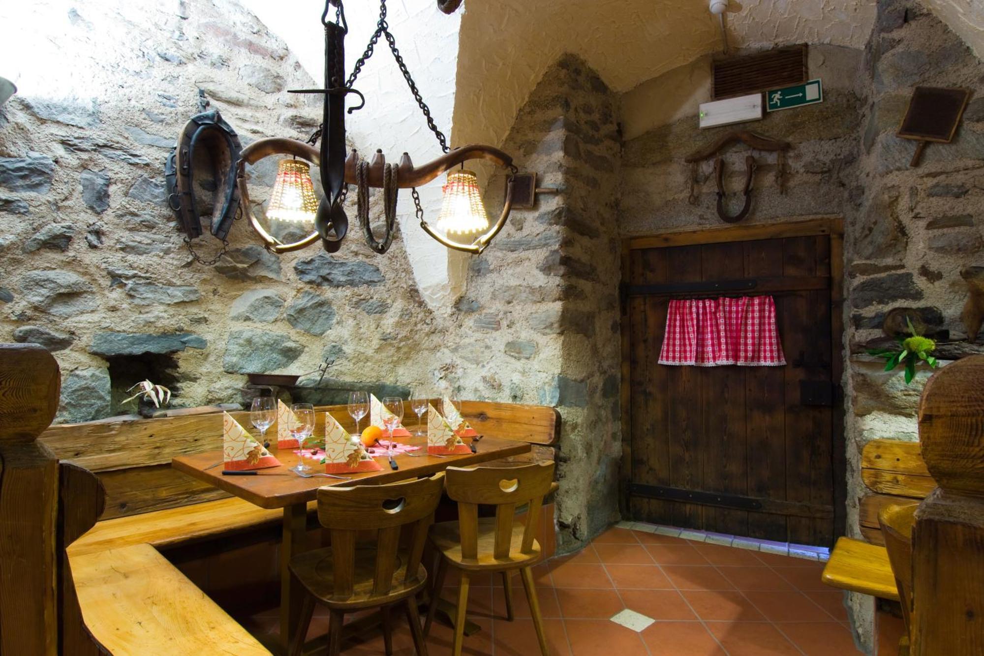 Hotel Loewenwirt Cermes Esterno foto