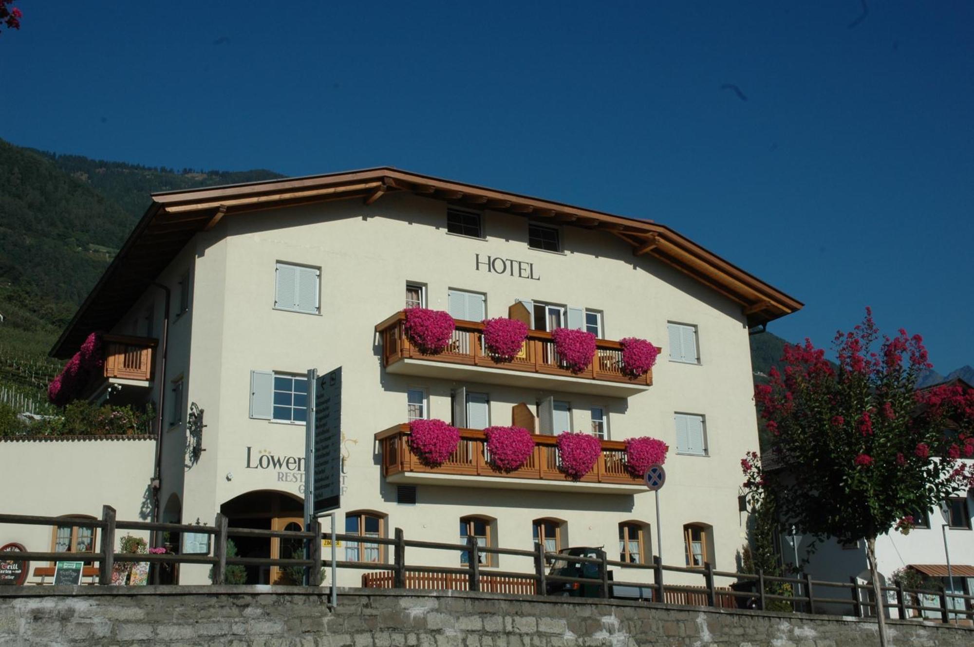 Hotel Loewenwirt Cermes Esterno foto