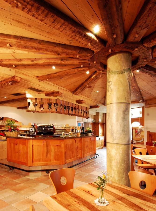 Hotel Loewenwirt Cermes Esterno foto